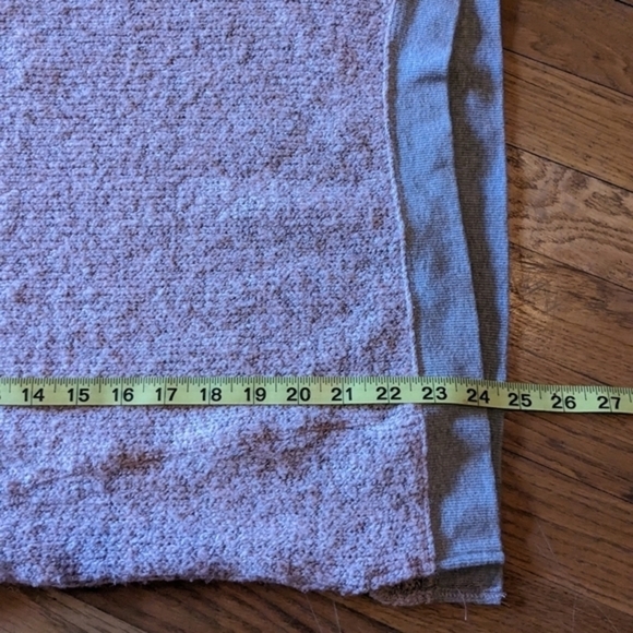 Sanctuary Small Pink-ish Cream & Gray Pullover V-Neck Sweater - Picture 11 of 11